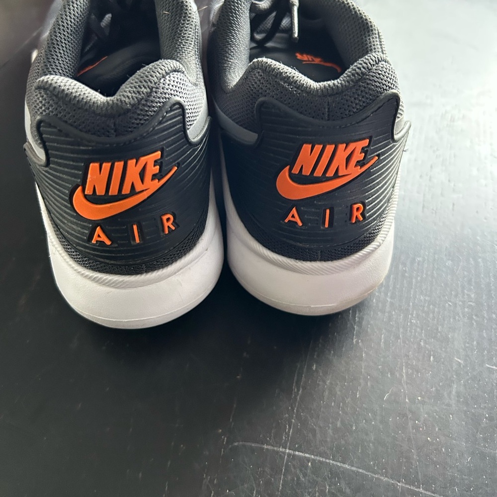 Nike Dark Gray Athletic Shoes - Picture 3 of 5